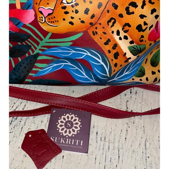 Sukriti Purse Red Leather Hand Painted Leopard Tropical Mob Wife Stunning - Picture 5 of 5
